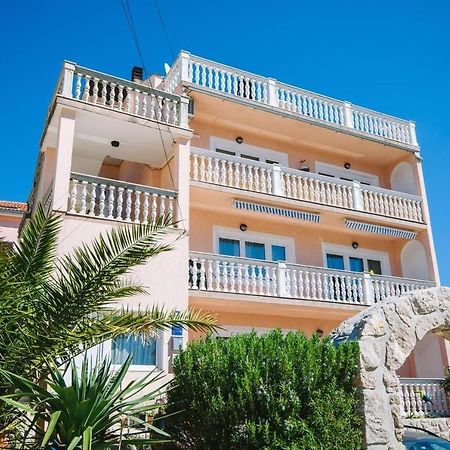 Apartment In Crikvenica 39210 外观 照片