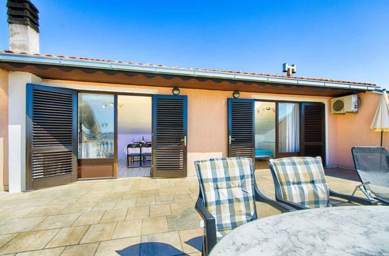 Apartment In Crikvenica 39210 外观 照片