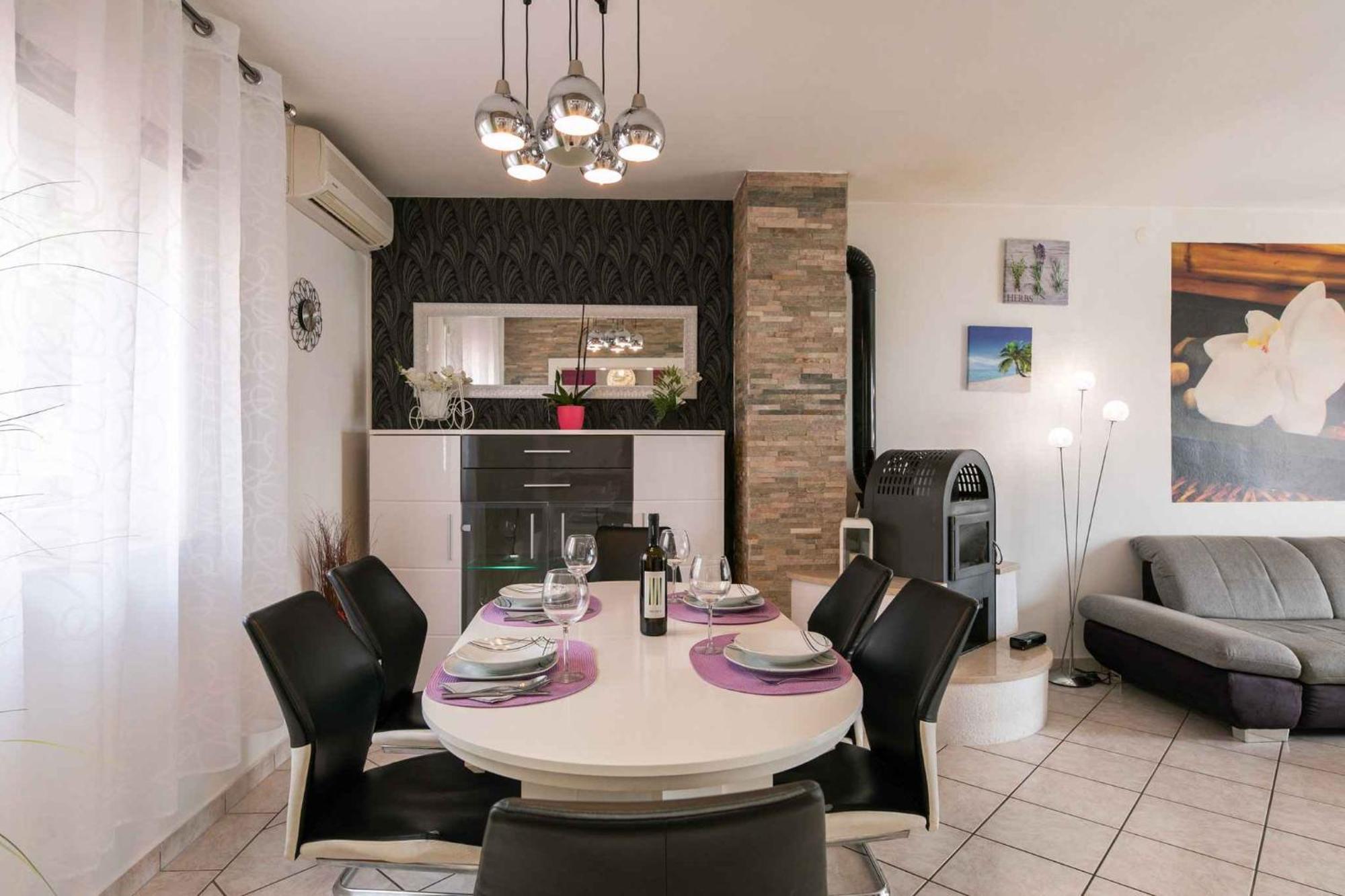 Apartment In Crikvenica 39210 外观 照片