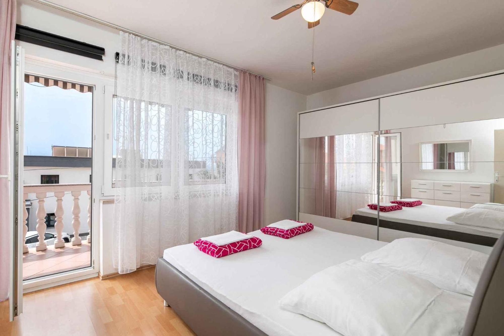 Apartment In Crikvenica 39210 外观 照片